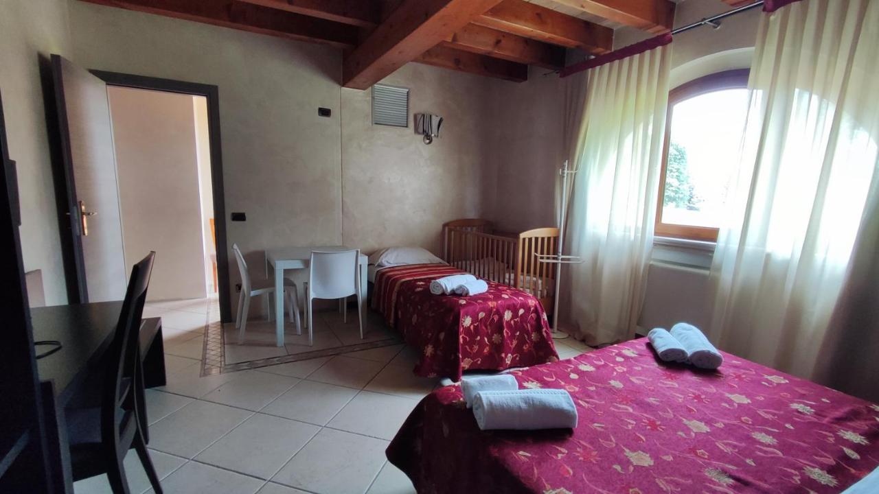 Albergo Le Piante Манерба дел Гарда Екстериор снимка