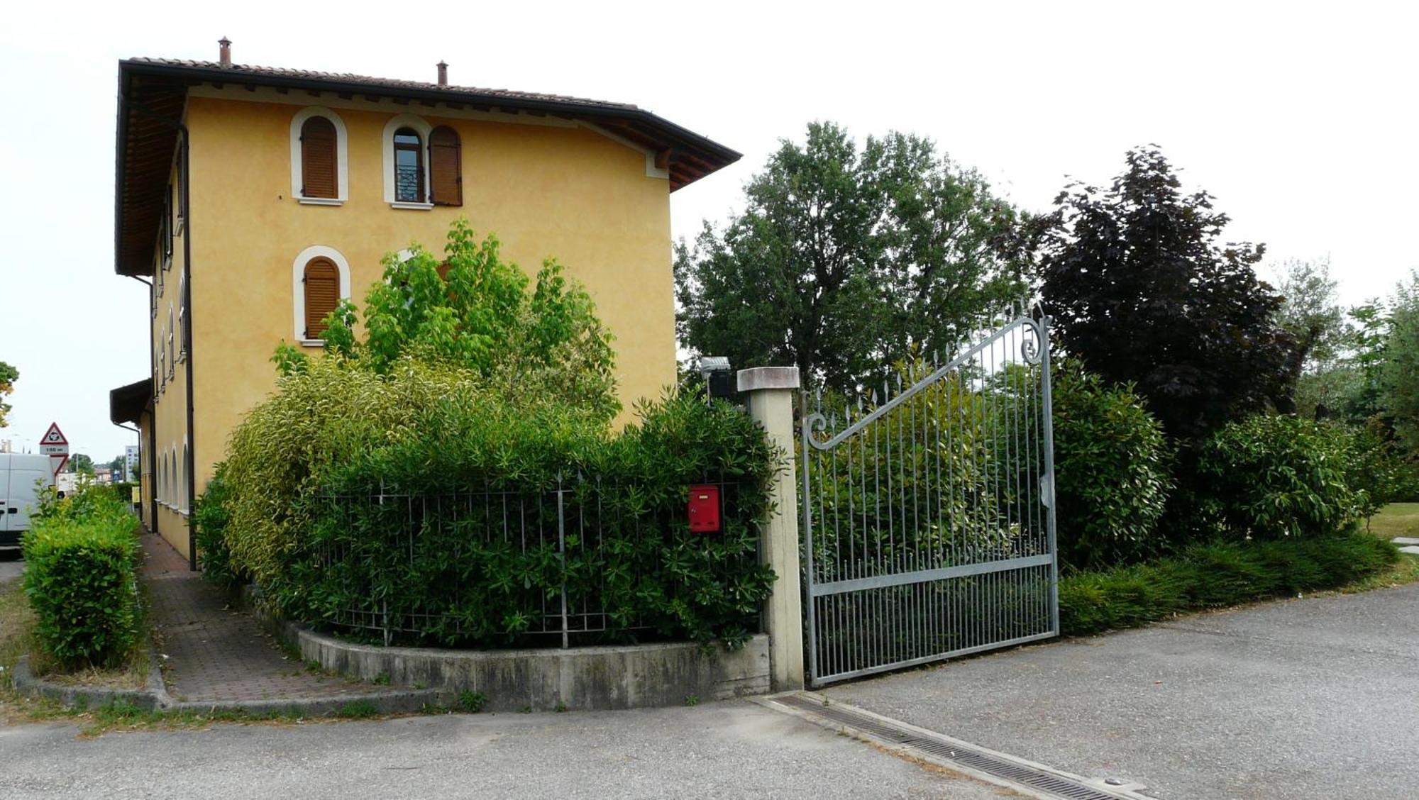 Albergo Le Piante Манерба дел Гарда Екстериор снимка