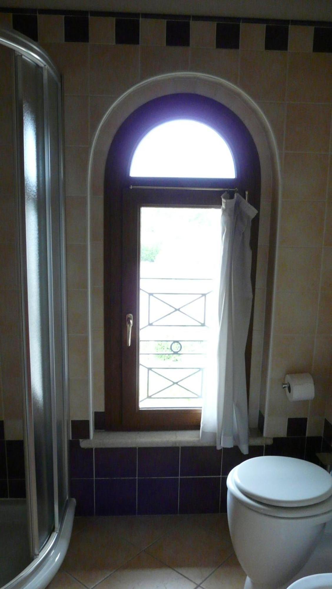 Albergo Le Piante Манерба дел Гарда Стая снимка